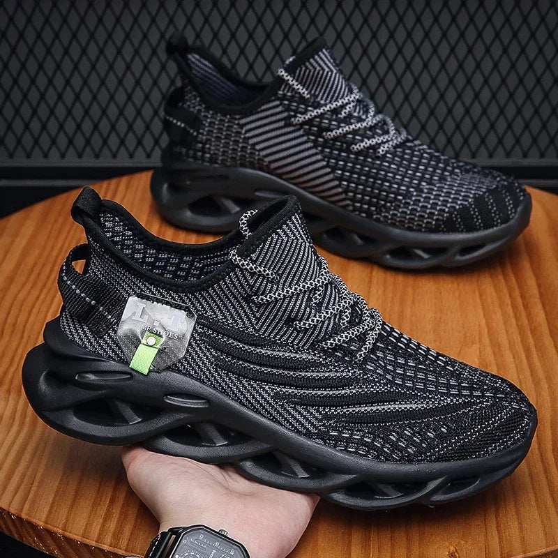 Men's Flying Weave Sports Sneaker