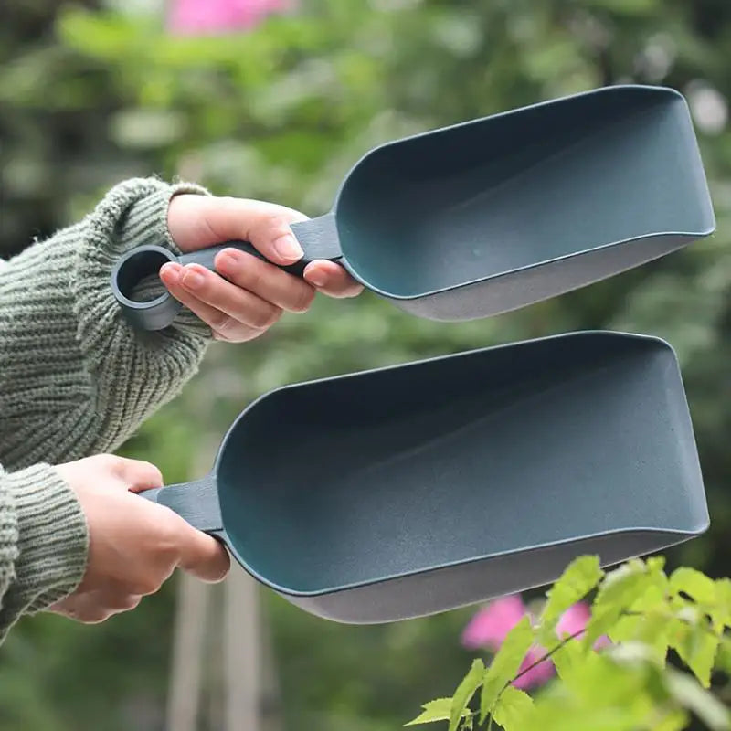 Multifunctional Garden Hand Soil Scoop